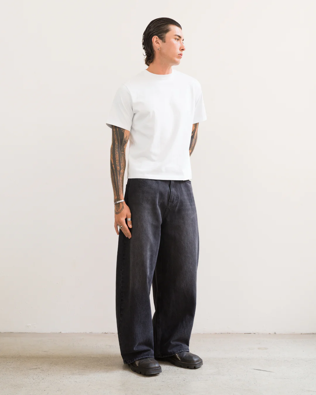 Super Baggy Jeans (Vintage Black) - Image 5